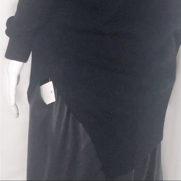 LA Made xRevolve Black Lightweight Crew Neck Sweater with Open Knit Detail SzSm - Picture 12 of 16